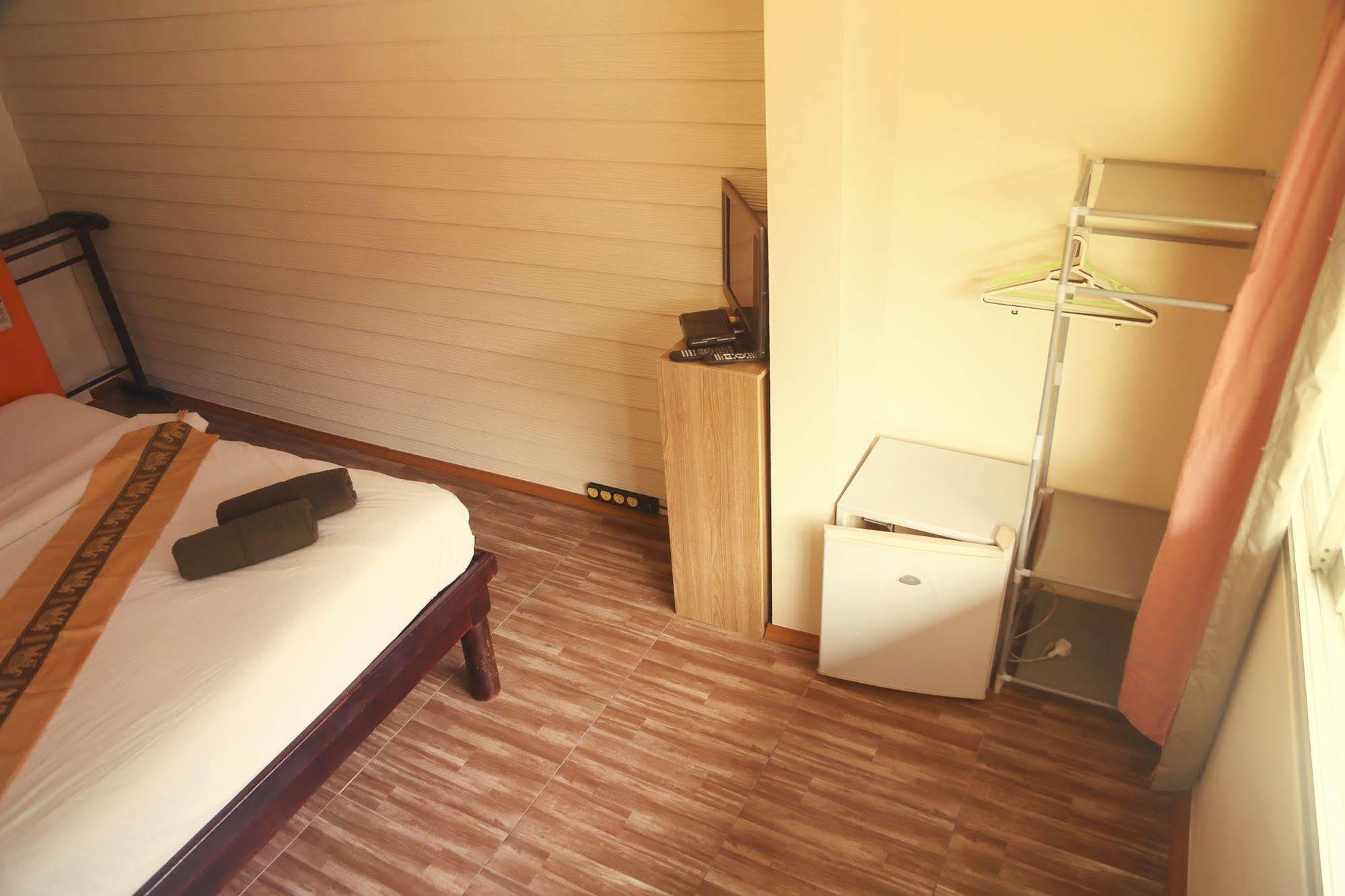 Boondaree Home Resort Strand Kata Exterior foto