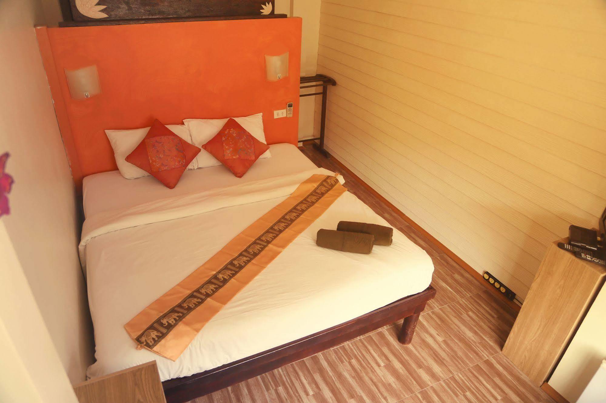 Boondaree Home Resort Strand Kata Exterior foto